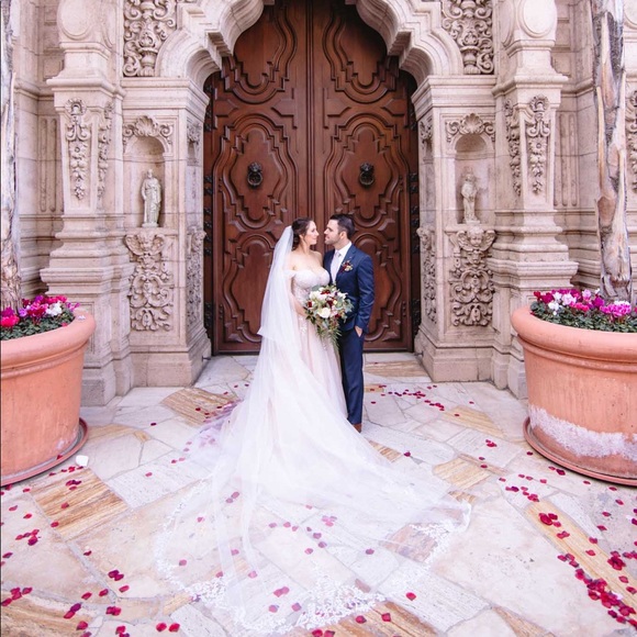 Meet your Posher, Lauren - Picture 4 of 5